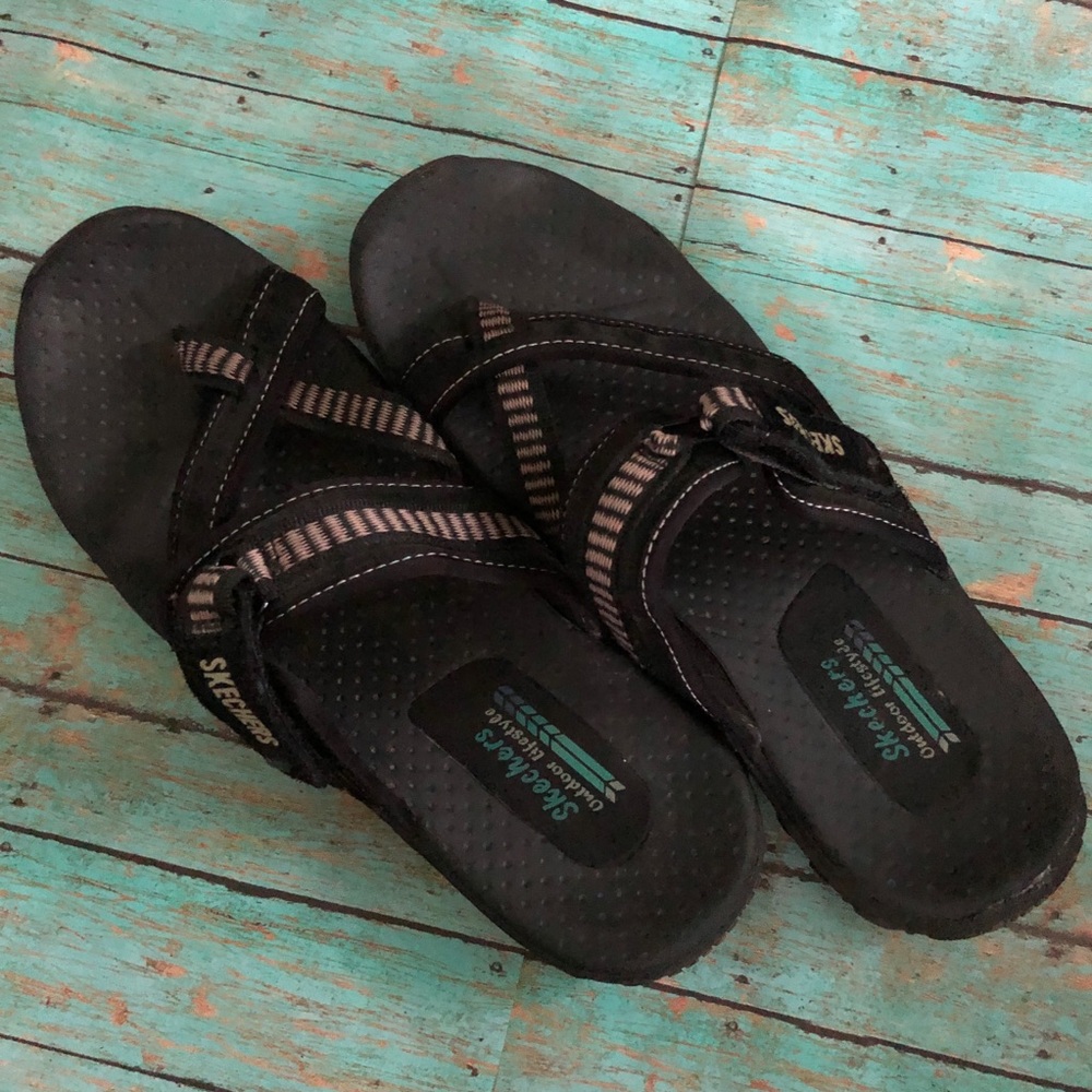 Skechers Black Reggae Rasta sandal EUC size 9